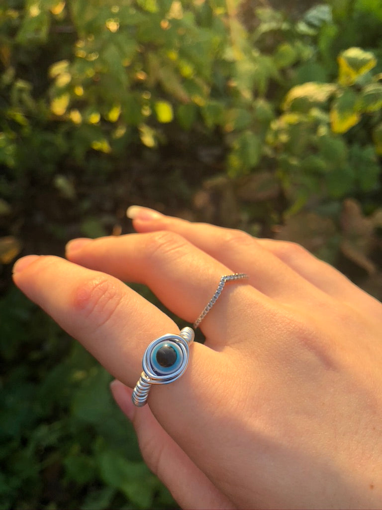 Evil Eye Silver Wire Ring