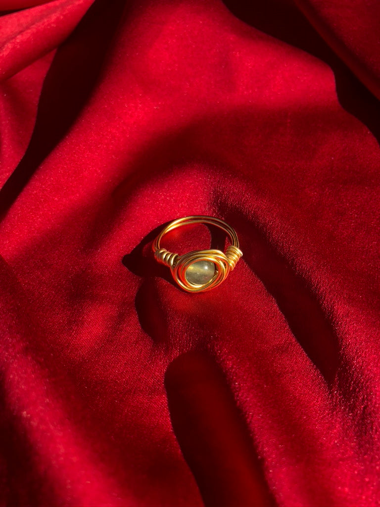 Jade Wire Ring Gold